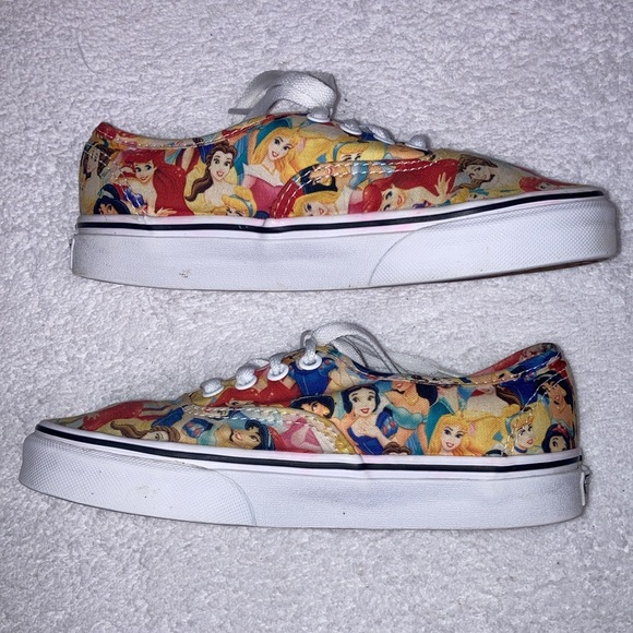 Vans X Disney Princess Multi Princess womens Size 5 All Over Print Shoes Sneaker - Picture 4 of 9